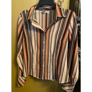 Pre-Owned Dress Barn Button Down Shirt